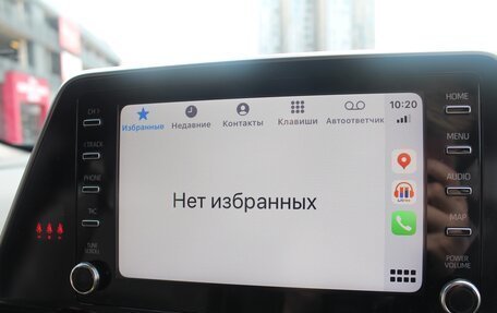 Toyota C-HR I рестайлинг, 2020 год, 2 880 000 рублей, 29 фотография