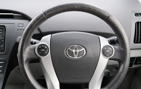 Toyota Prius, 2011 год, 1 149 000 рублей, 12 фотография