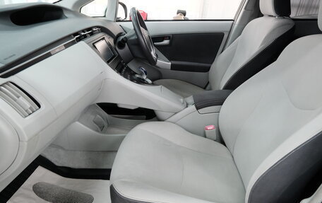 Toyota Prius, 2011 год, 1 149 000 рублей, 21 фотография
