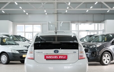 Toyota Prius, 2011 год, 1 149 000 рублей, 5 фотография