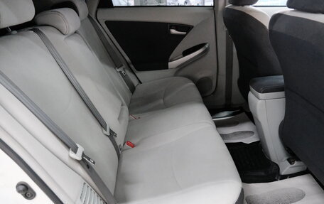 Toyota Prius, 2011 год, 1 149 000 рублей, 22 фотография