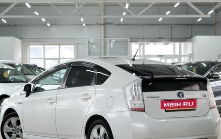 Toyota Prius, 2011 год, 1 149 000 рублей, 4 фотография
