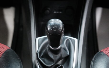 Hyundai Solaris II рестайлинг, 2011 год, 649 000 рублей, 19 фотография