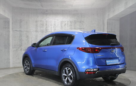 KIA Sportage IV рестайлинг, 2020 год, 2 233 000 рублей, 8 фотография