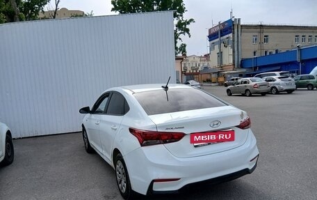 Hyundai Solaris II рестайлинг, 2018 год, 660 000 рублей, 4 фотография
