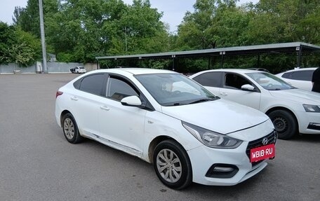 Hyundai Solaris II рестайлинг, 2018 год, 660 000 рублей, 2 фотография