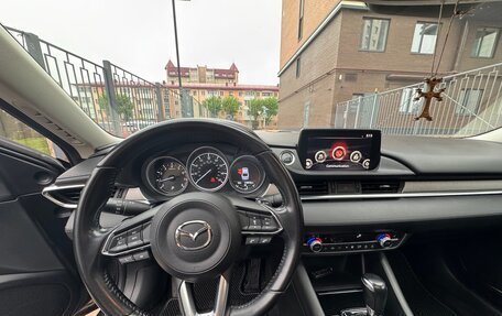 Mazda 6, 2018 год, 2 350 000 рублей, 10 фотография