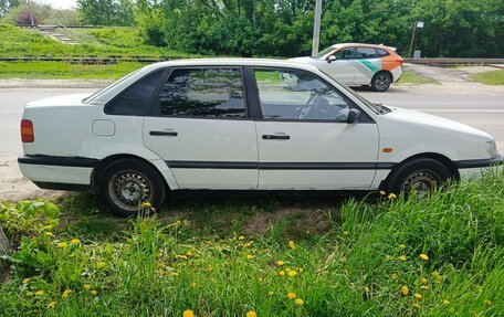 Volkswagen Passat B4, 1994 год, 175 000 рублей, 2 фотография