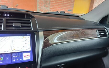 Toyota Camry, 2017 год, 1 999 990 рублей, 13 фотография