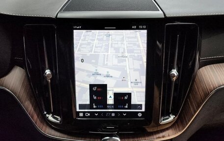 Volvo V60 II, 2022 год, 3 050 000 рублей, 12 фотография