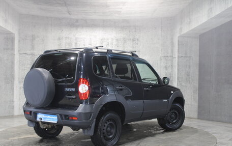 Chevrolet Niva I рестайлинг, 2018 год, 674 000 рублей, 6 фотография