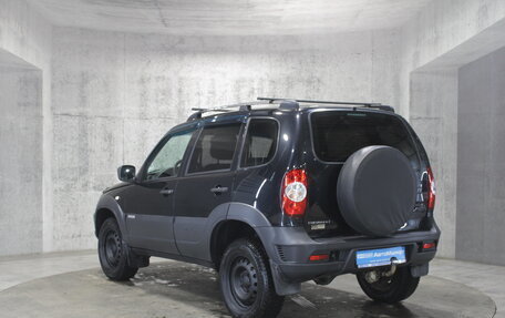 Chevrolet Niva I рестайлинг, 2018 год, 674 000 рублей, 8 фотография