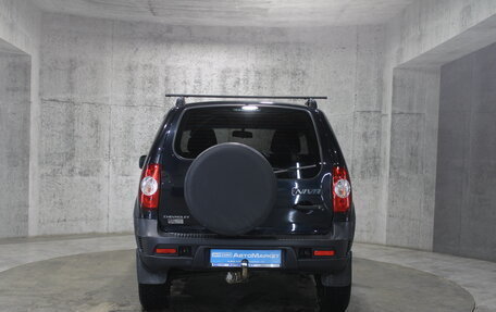 Chevrolet Niva I рестайлинг, 2018 год, 674 000 рублей, 7 фотография