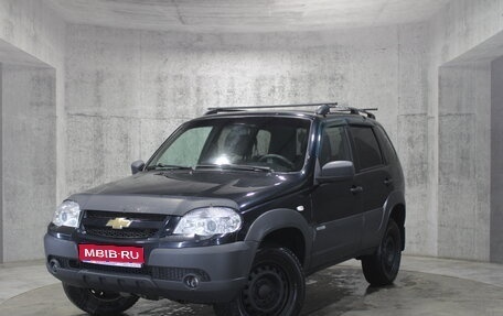 Chevrolet Niva I рестайлинг, 2018 год, 674 000 рублей, 1 фотография