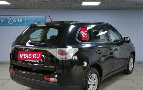 Mitsubishi Outlander III рестайлинг 3, 2013 год, 953 000 рублей, 5 фотография