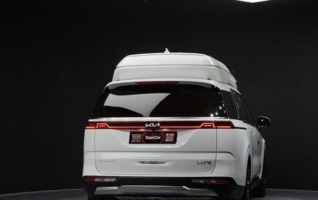 KIA Carnival, 2021 год, 2 450 000 рублей, 3 фотография
