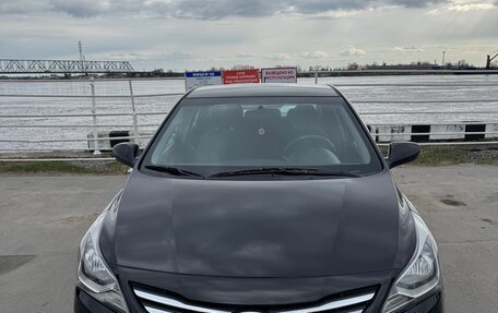Hyundai Solaris II рестайлинг, 2015 год, 1 049 000 рублей, 2 фотография