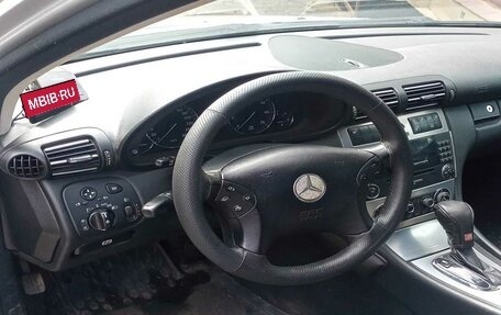 Mercedes-Benz C-Класс, 2004 год, 950 000 рублей, 9 фотография