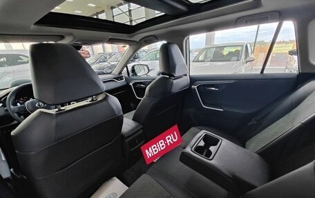 Toyota RAV4, 2024 год, 4 350 000 рублей, 7 фотография