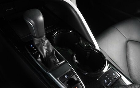 Toyota Camry, 2021 год, 3 570 000 рублей, 20 фотография