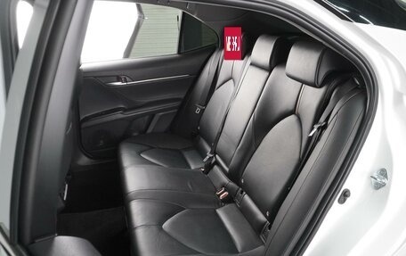Toyota Camry, 2021 год, 3 570 000 рублей, 9 фотография