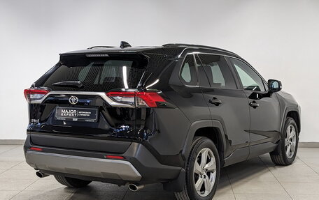 Toyota RAV4, 2021 год, 3 250 000 рублей, 5 фотография