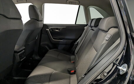 Toyota RAV4, 2021 год, 3 250 000 рублей, 12 фотография