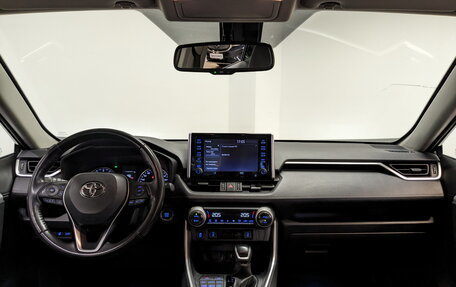 Toyota RAV4, 2021 год, 3 250 000 рублей, 14 фотография