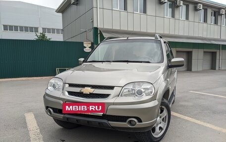Chevrolet Niva I рестайлинг, 2012 год, 719 000 рублей, 10 фотография