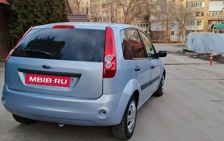 Ford Fiesta, 2006 год, 285 000 рублей, 3 фотография
