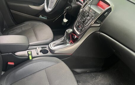 Opel Astra J, 2011 год, 700 000 рублей, 6 фотография