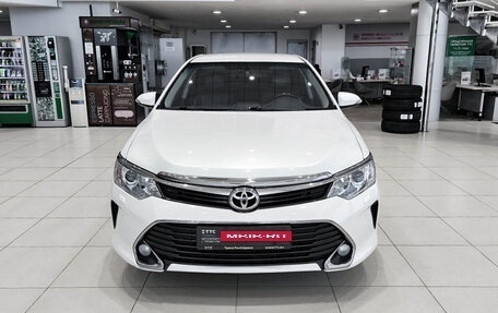 Toyota Camry, 2016 год, 1 899 000 рублей, 2 фотография