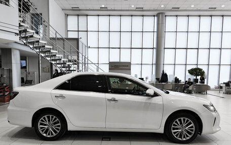 Toyota Camry, 2016 год, 1 899 000 рублей, 4 фотография