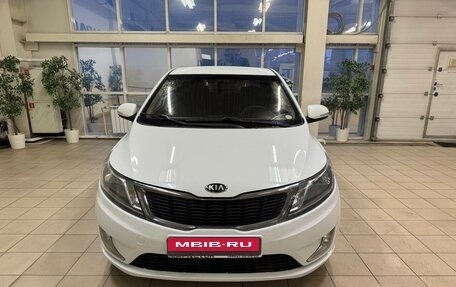 KIA Rio III рестайлинг, 2015 год, 990 000 рублей, 3 фотография