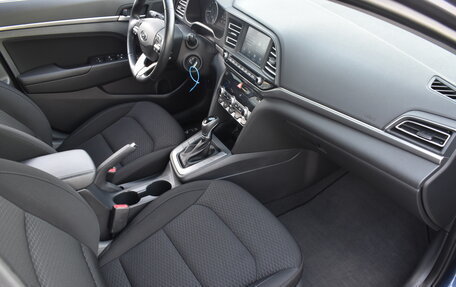 Hyundai Elantra VI рестайлинг, 2019 год, 1 900 000 рублей, 15 фотография