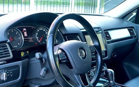 Volkswagen Touareg III, 2010 год, 2 079 000 рублей, 16 фотография