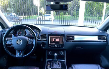 Volkswagen Touareg III, 2010 год, 2 079 000 рублей, 18 фотография