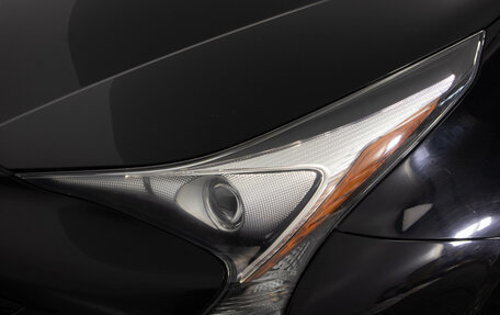 Toyota Prius IV XW50, 2018 год, 1 749 000 рублей, 8 фотография