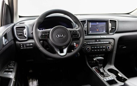 KIA Sportage IV рестайлинг, 2017 год, 2 028 000 рублей, 31 фотография
