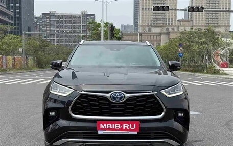 Toyota Highlander, 2022 год, 3 820 013 рублей, 3 фотография