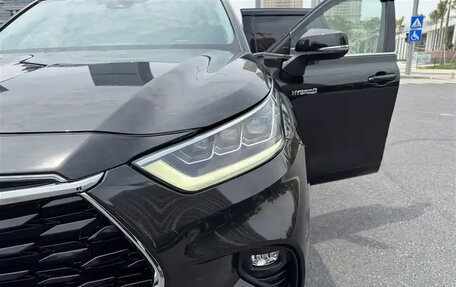 Toyota Highlander, 2022 год, 3 820 013 рублей, 4 фотография