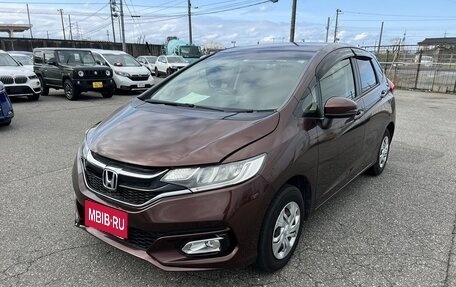 Honda Fit III, 2018 год, 1 095 000 рублей, 1 фотография