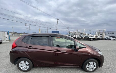 Honda Fit III, 2018 год, 1 095 000 рублей, 24 фотография