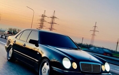 Mercedes-Benz E-Класс, 1998 год, 800 000 рублей, 1 фотография