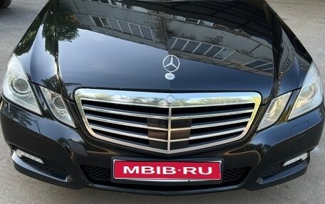 Mercedes-Benz E-Класс, 2010 год, 2 100 000 рублей, 1 фотография