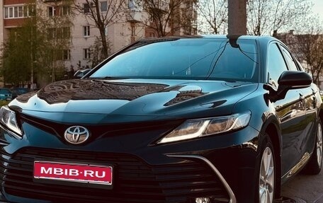 Toyota Camry, 2021 год, 3 100 000 рублей, 1 фотография