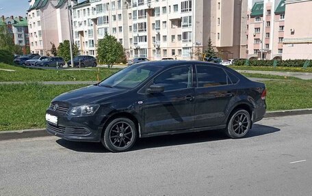 Volkswagen Polo VI (EU Market), 2011 год, 600 000 рублей, 2 фотография