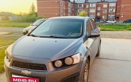 Chevrolet Aveo III, 2014 год, 800 000 рублей, 3 фотография