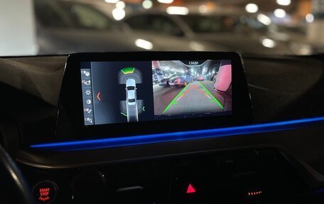 BMW 5 серия, 2018 год, 3 050 000 рублей, 13 фотография