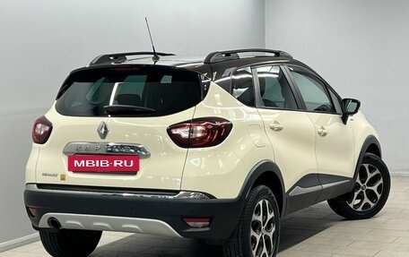 Renault Kaptur I рестайлинг, 2017 год, 1 549 000 рублей, 5 фотография